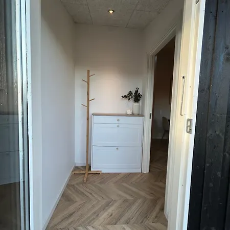 Nyrenoveret,hyggeligt Og Hus Διαμέρισμα *